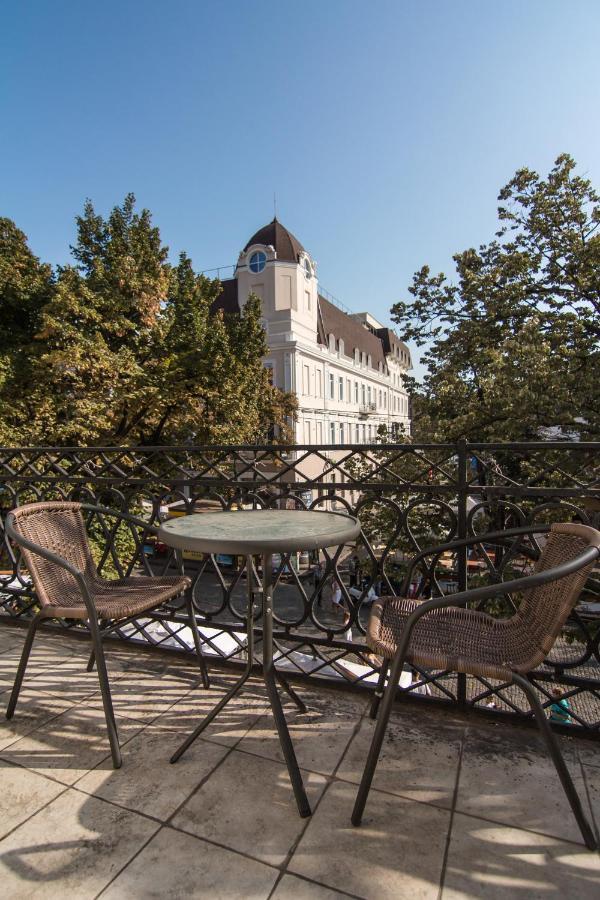 18 Deribasivska Street Jacuzzi Apartment Odesa Exterior foto
